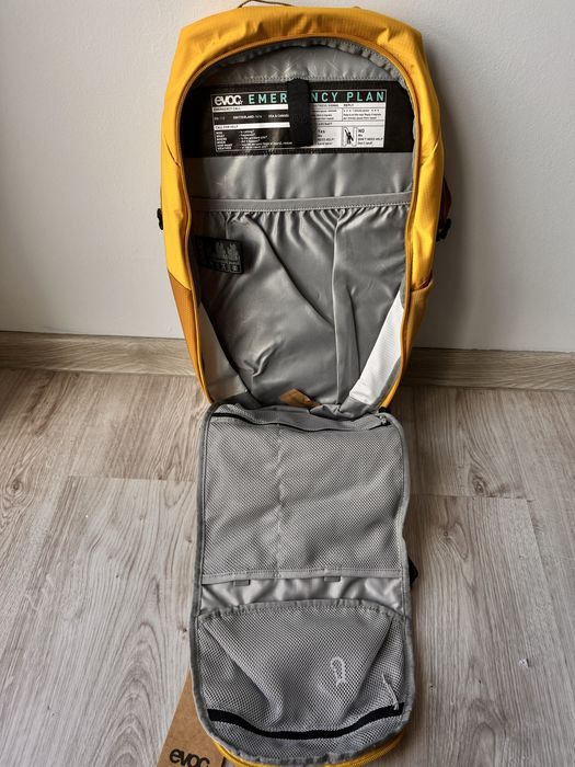 Sprzedam nowy plecak Evoc Ride 16L