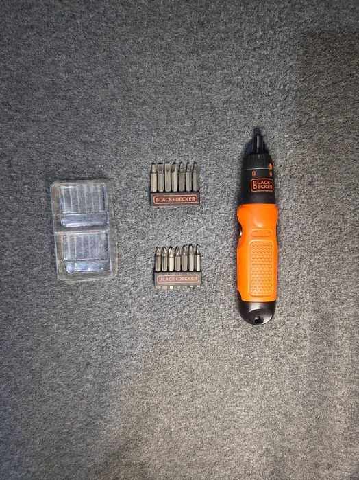Wkrętak Black+Decker na baterie AA