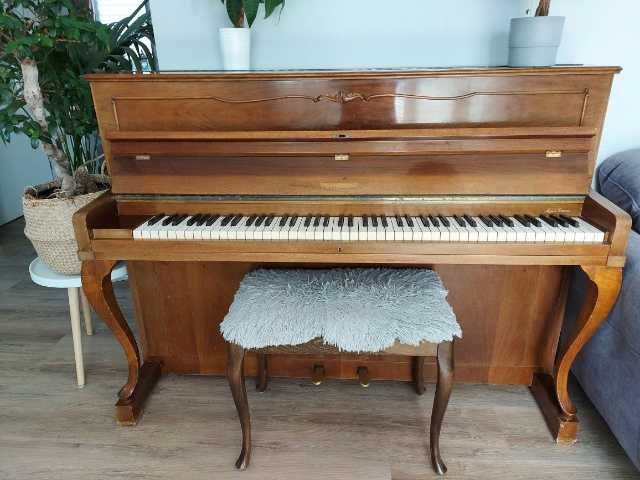 Sprzedam pianino Schimmel