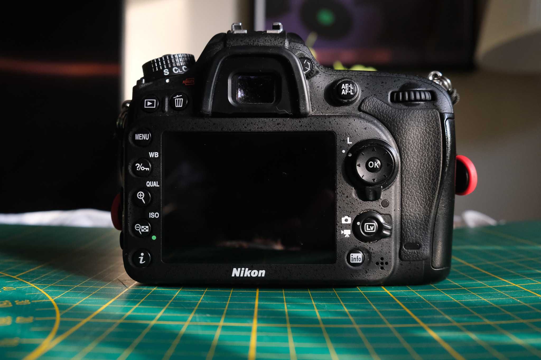 Nikon D7200 body + grip + akcesoria!