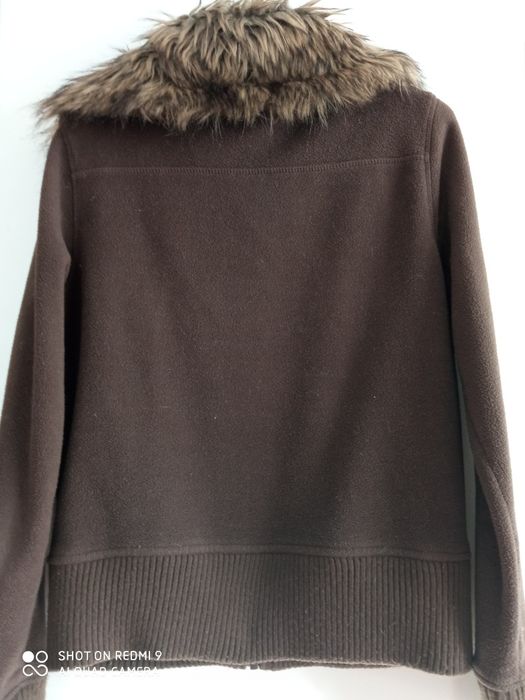 Bluza z futrzanym kołnierzem