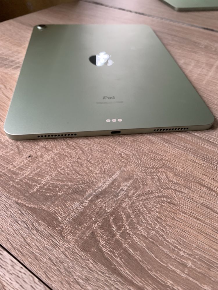 iPad Air 4 64gb 2020 Wi-Fi Green iCloud на запчасти