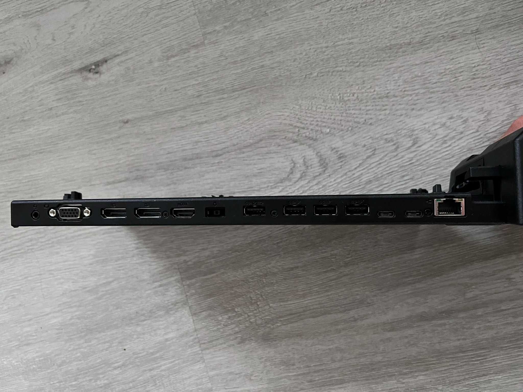 Stacja dokująca ThinkPad typ 40AJ