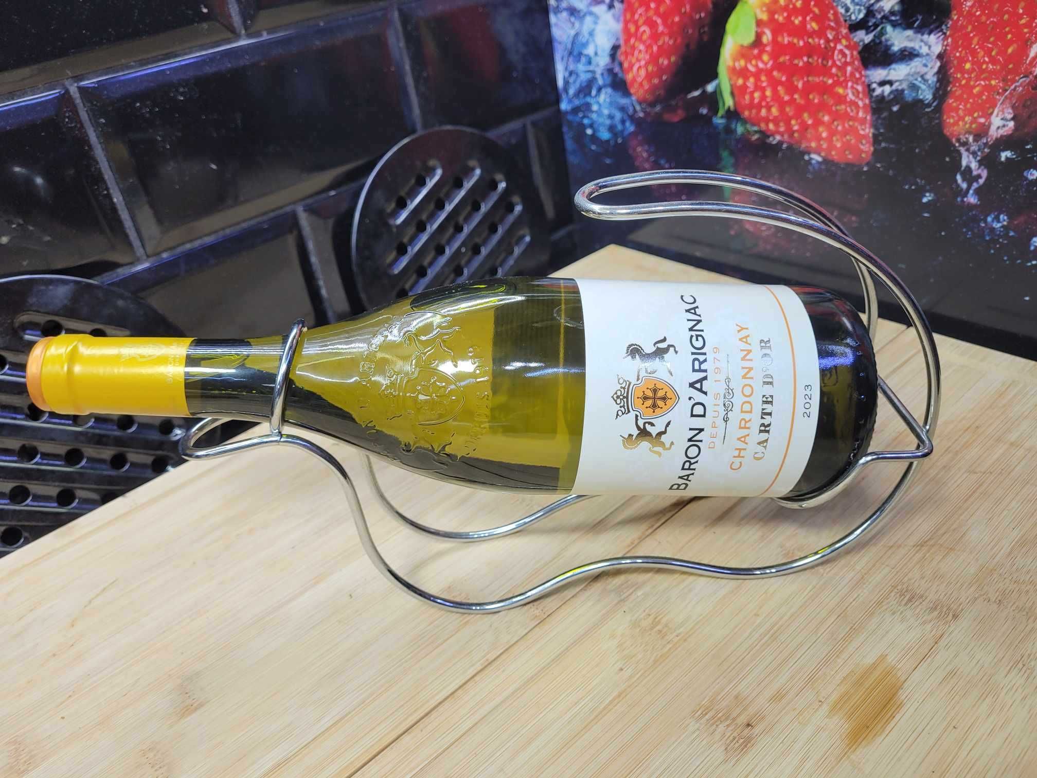 Elegancki Stojak na wino - metalowy.