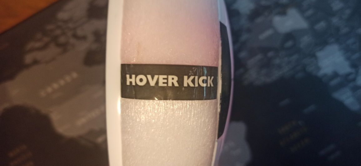 Gadżet Hoover kick piłka biedronka