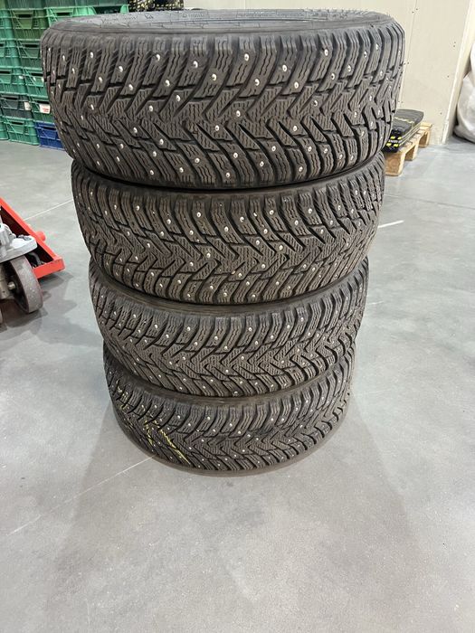 Продам шины nokian R16