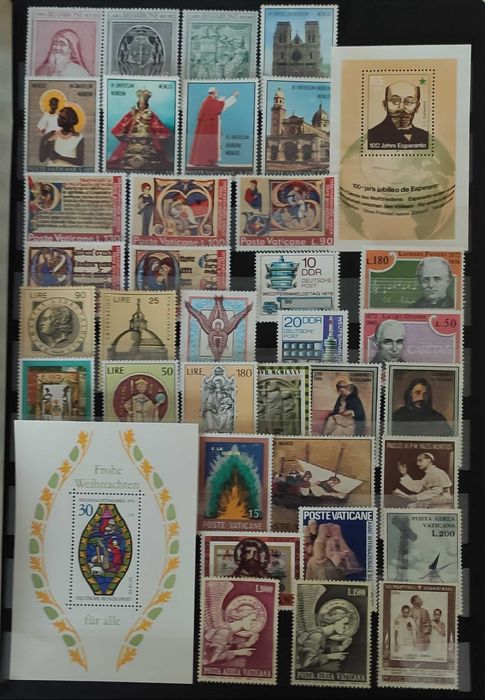 Klaser pełen czystych znaczków 1 plus gratis