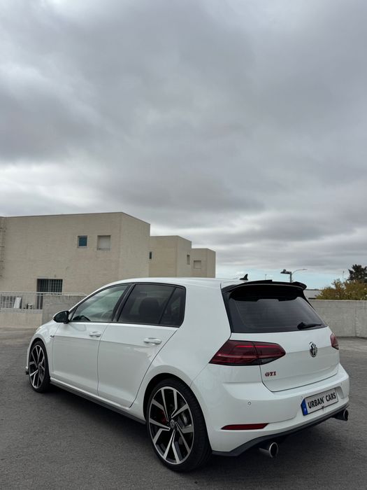 Volkswagen Golf 7.5 GTI Performance