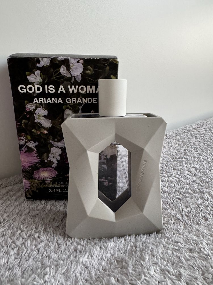 Ariana grande god is a woman 100ml