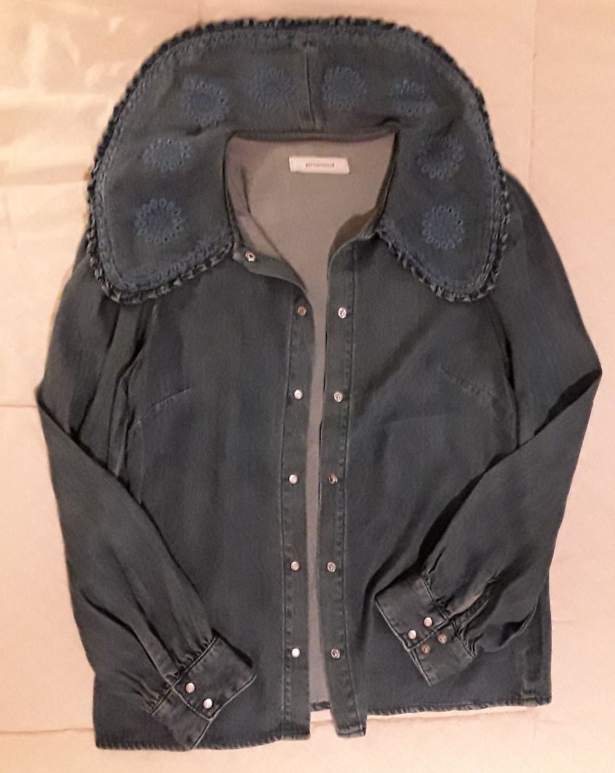 Blusa/Camisa de ganga, para senhora, com bordados, da Promod