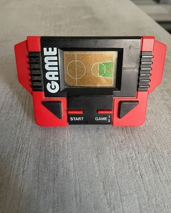 Jogo de bolso eletrónico anos 80 tema basket