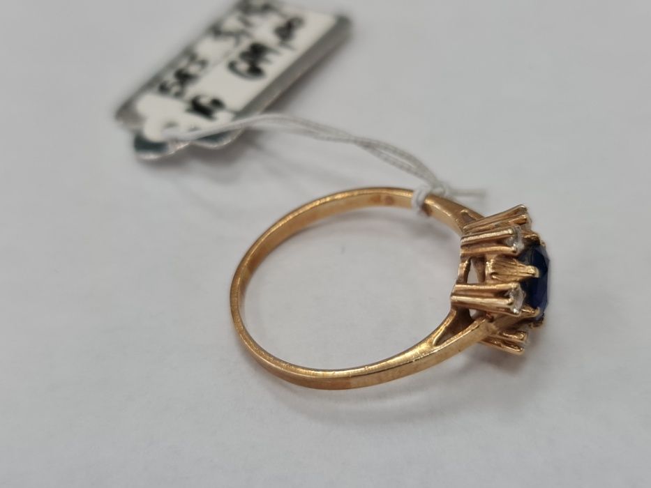 Klasyczny złoty pierścionek damski/ 585/ 3.19 gram/ R16/ Cyrkonie
