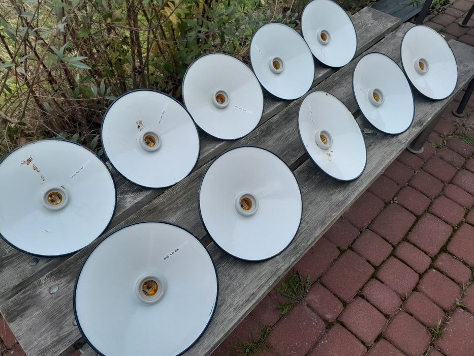 Stary klosz PRL, lampa emaliowana, 10 szt.