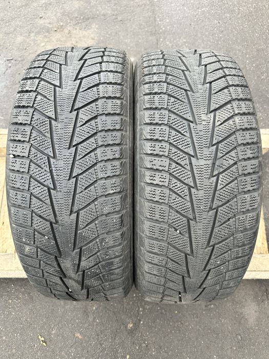Шини 205 55 16 94T XL Hankook Winter I*Zept IZ2 пара