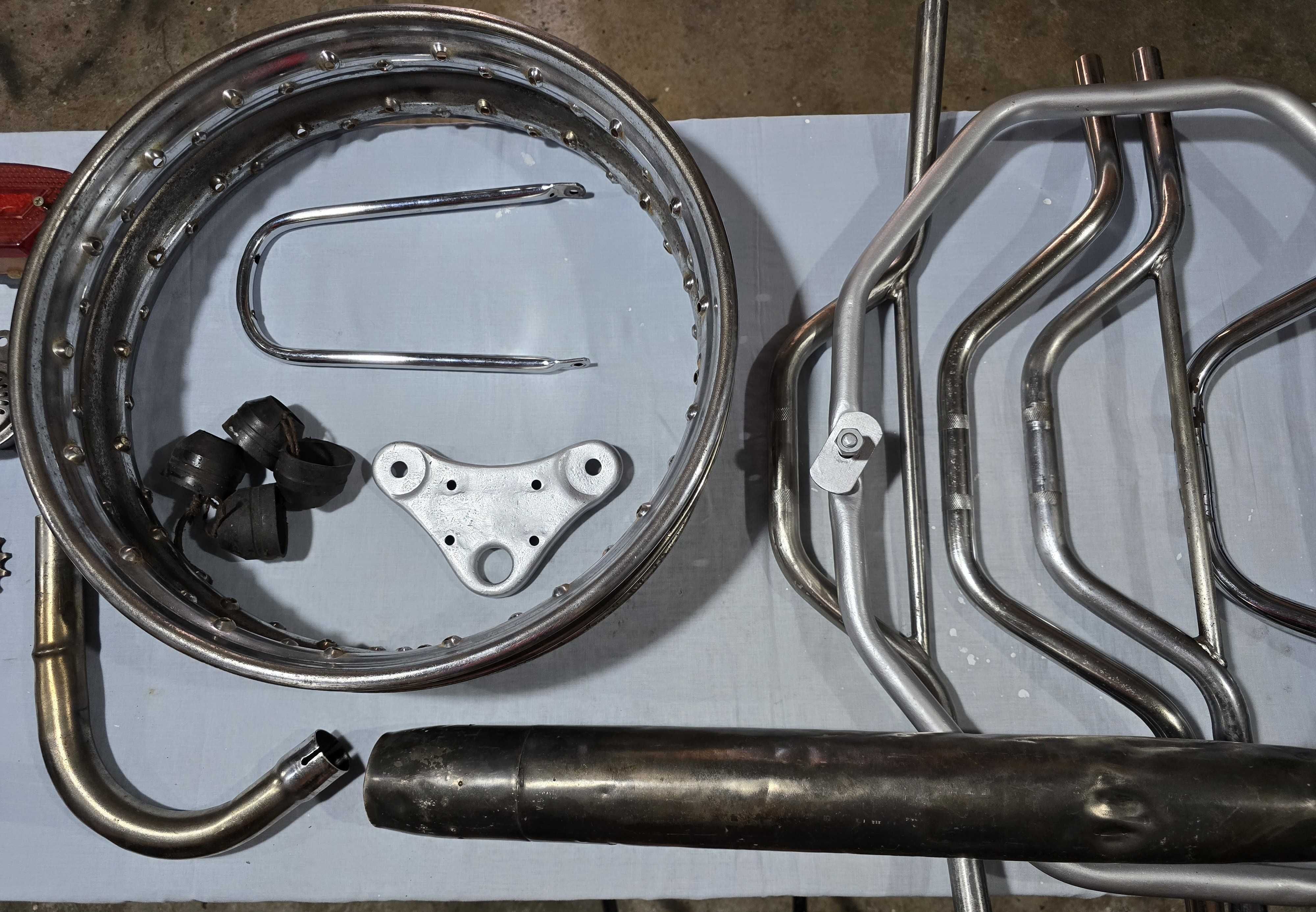 Peças/Material Famel que tinha motor Zundapp 4v