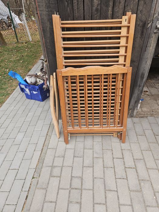 Łóżeczko z biegunami