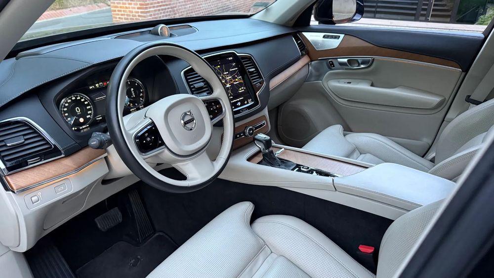 Volvo XC 90 7-os Najbogatsza wersja Gwarancja Hak Panorama Salon Polska Faktura