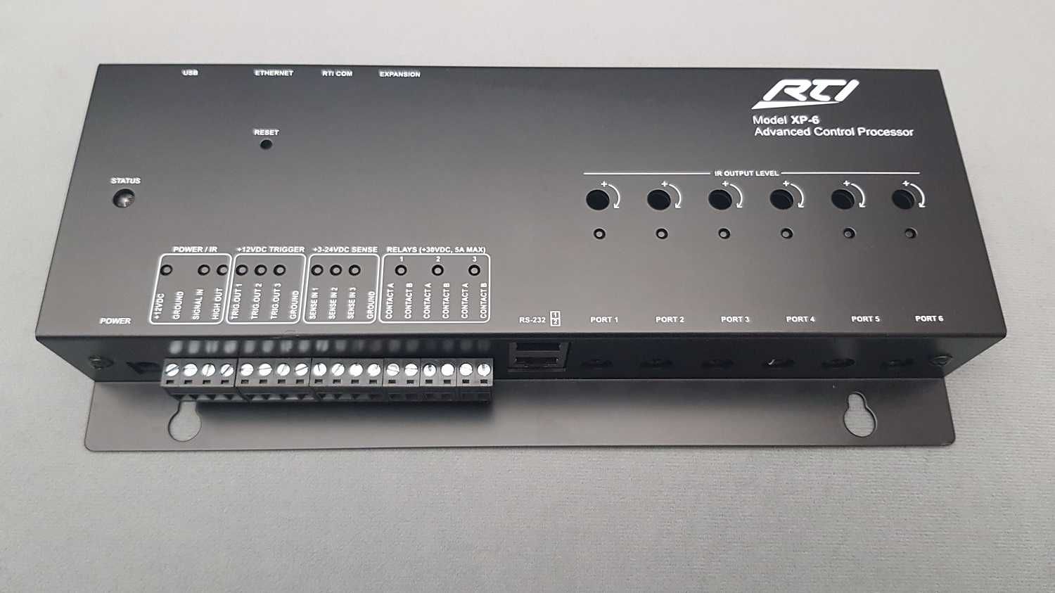 Procesor sterujący RTI XP-6 + licencja RTiPanel Unlimited