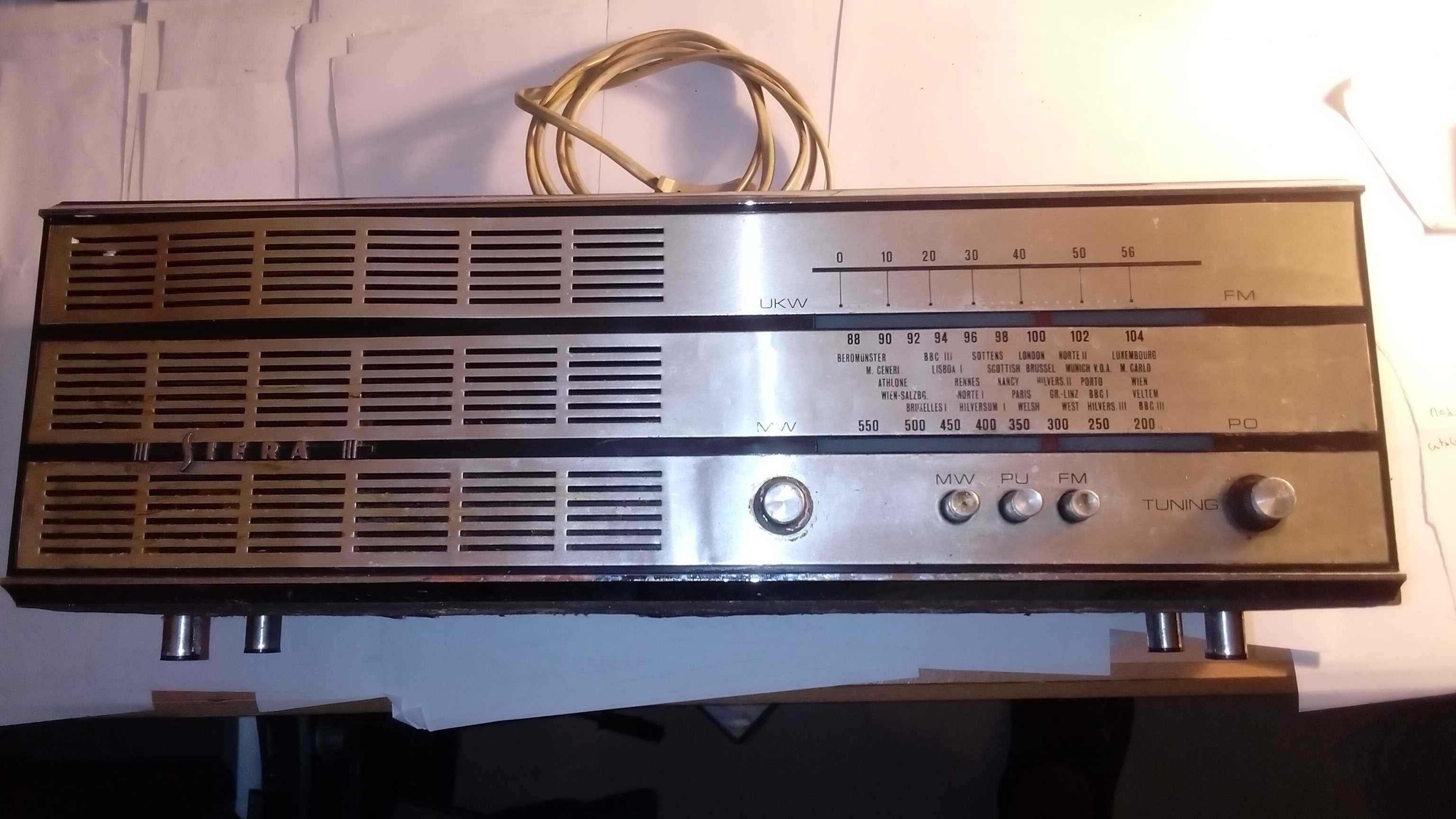 radio a valvulas de 1969 Siera