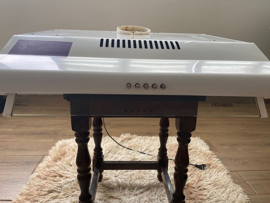 Кухонна витяжка б/у