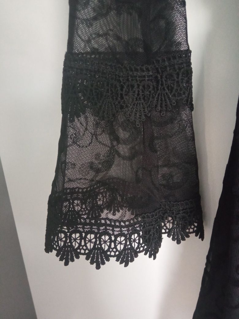 Piękna czarna koronkowa sukienka s/m