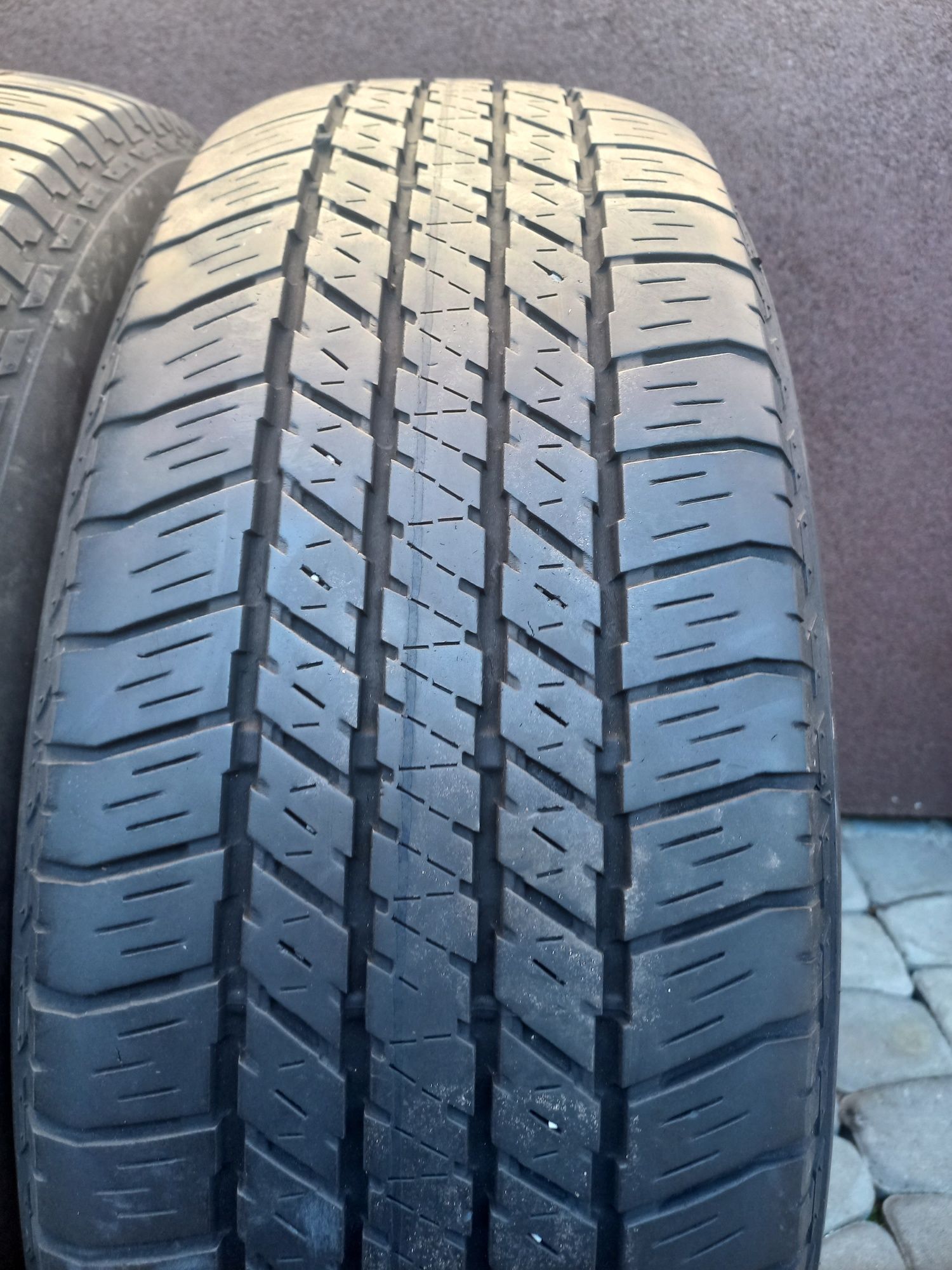 Шини 245/65/17 Bridgestone