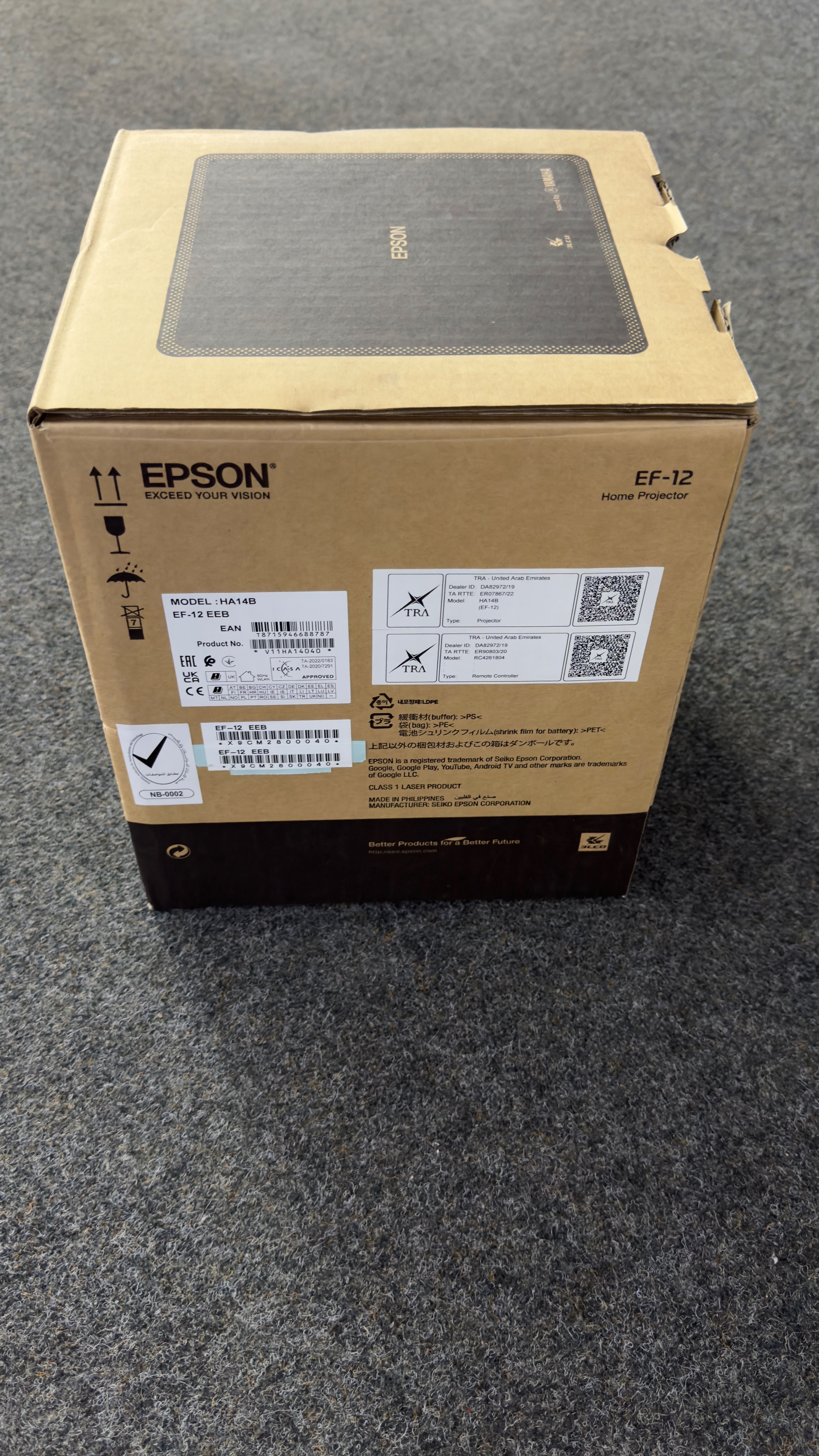 Projektor EPSON EF-12