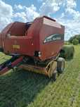 Sprzedam prasę  rolującą New Holland BR 740