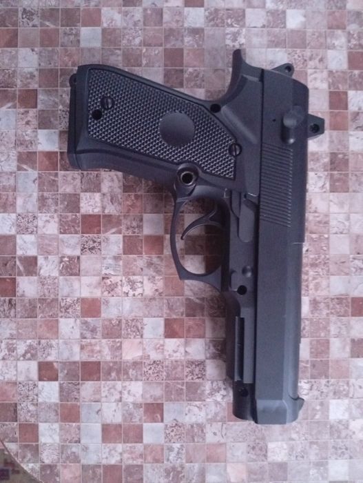 Пістолет на орбізах