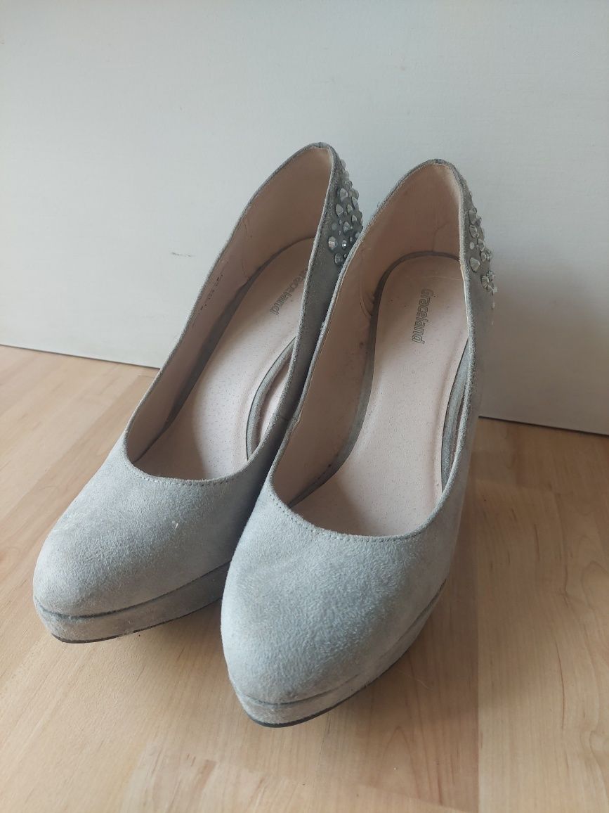 Buty szpilki szare z cyrkoniami