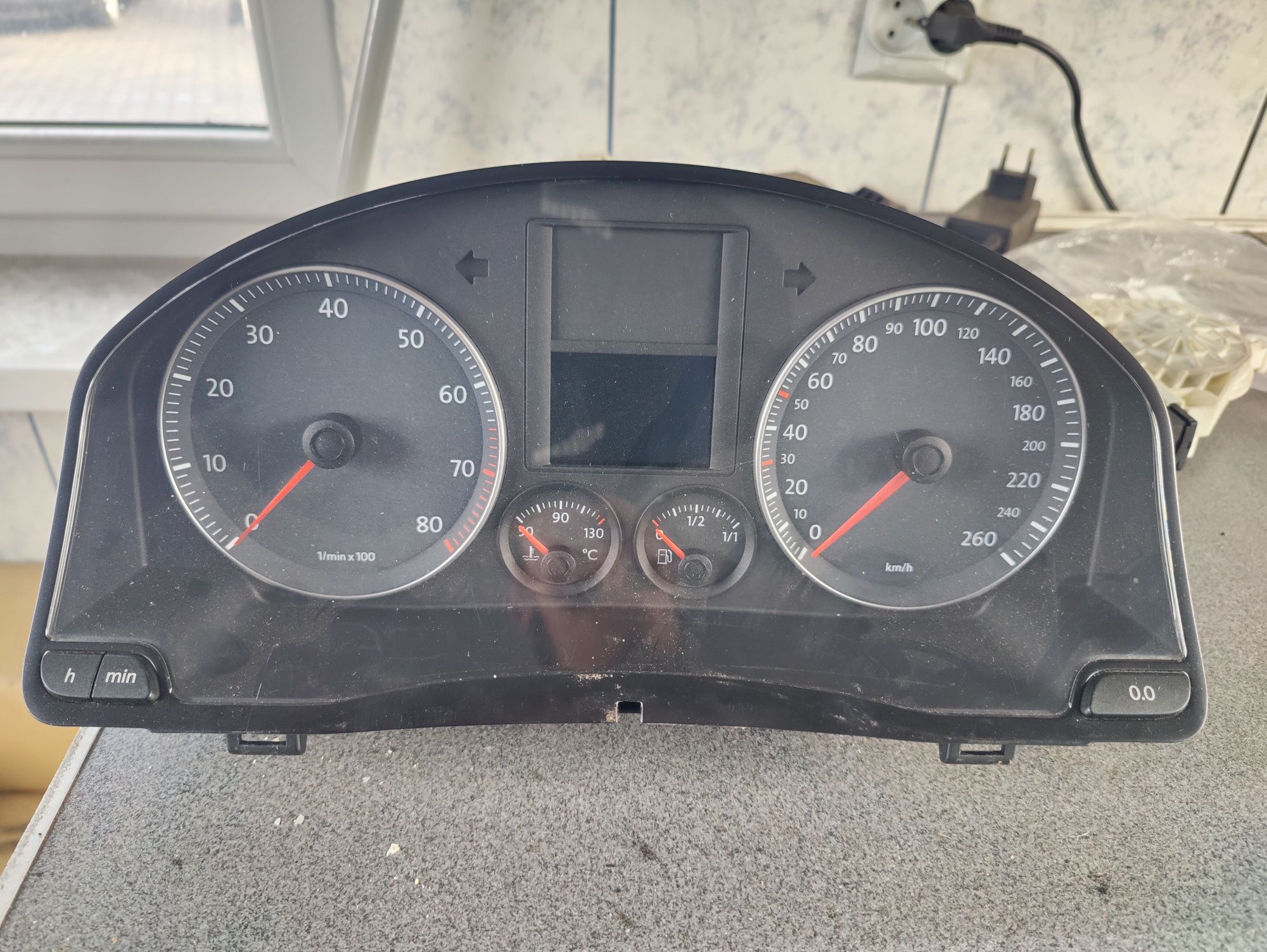 Licznik Zegary Prędkościomierz Wskaźniki 1.6 Benzyna Europa VW Golf V