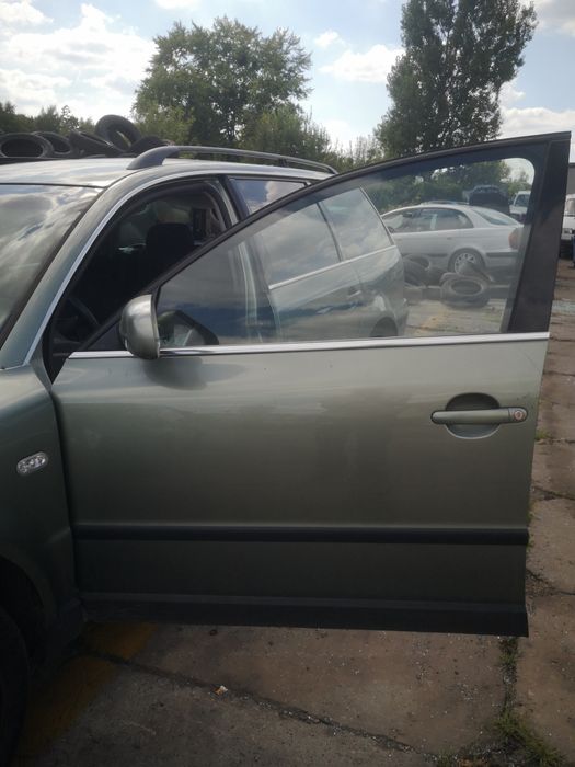 VW Passat B5 lift drzwi LA6W