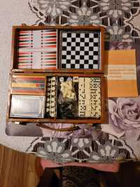 Stary nowy zestaw do gry szachy warcaby domino  itp