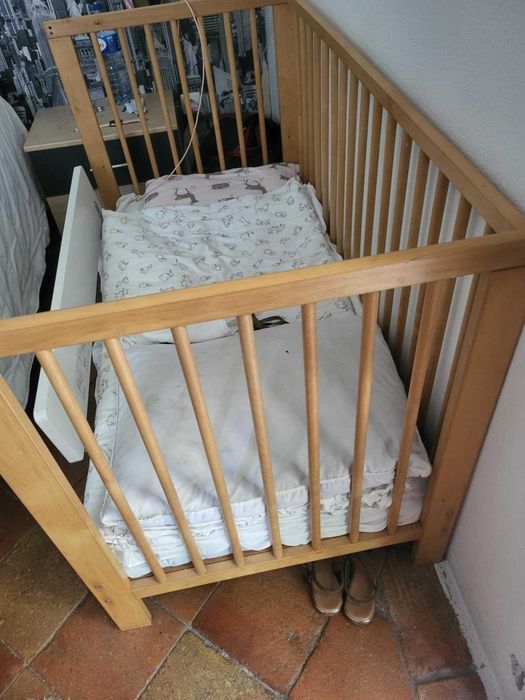 Berço de grades ikea