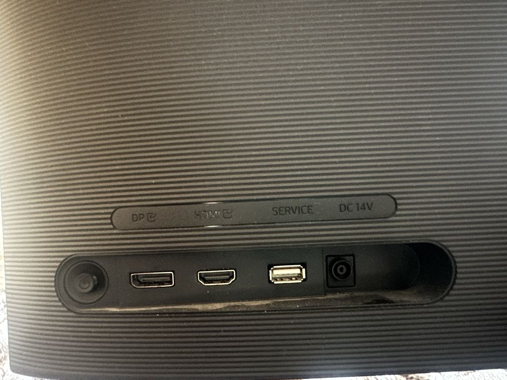 Монитор Samsung S24C330GAI 100 гц