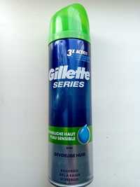 Гель для гоління з алоє Gillette 200 ml для високочутливої кожі
