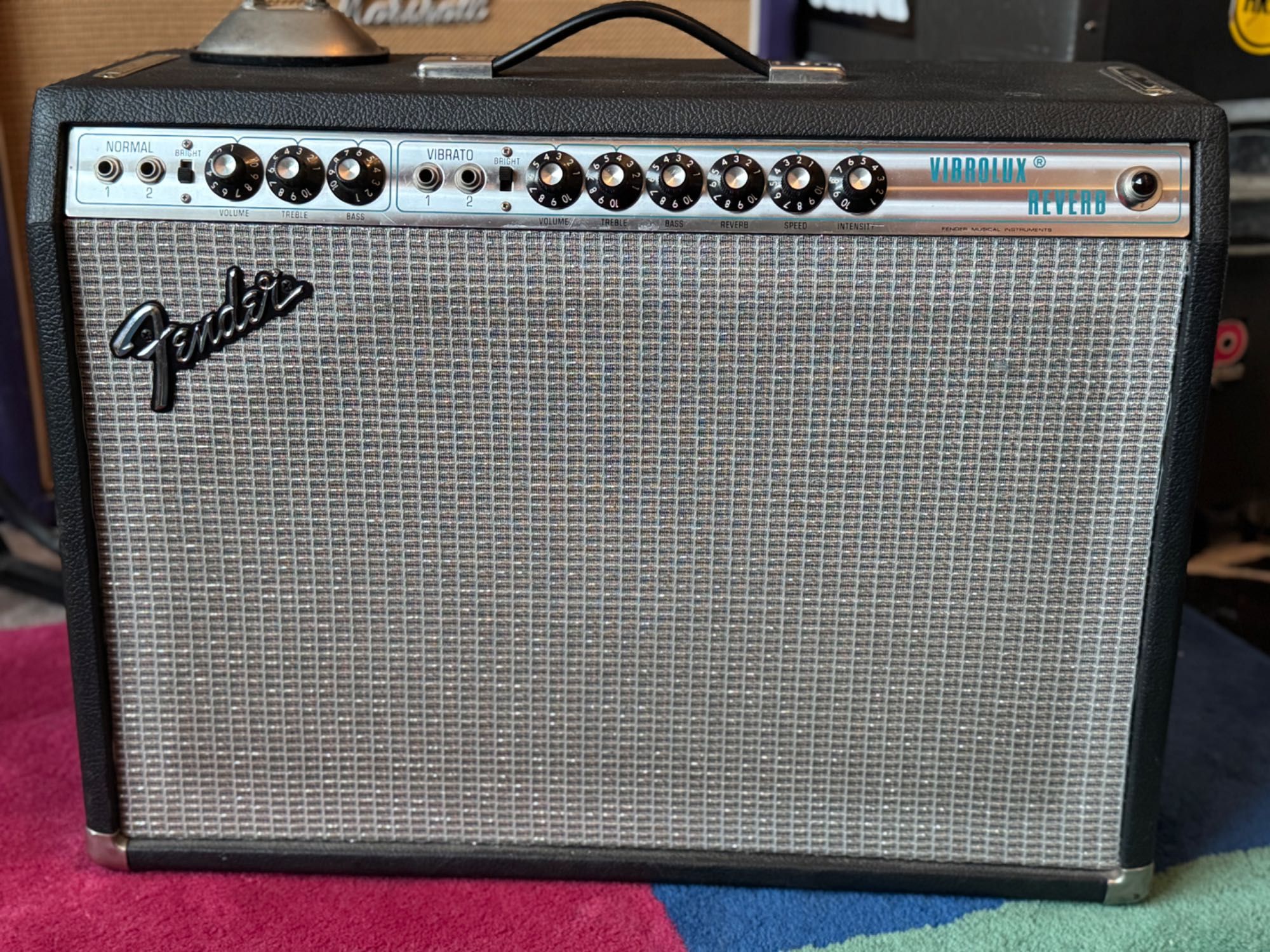 Fender Vibrolux Silverface export version 1976 rok