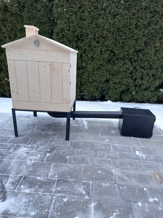 Wędzarnia ogrodowa drewniana 60 x 60 cm