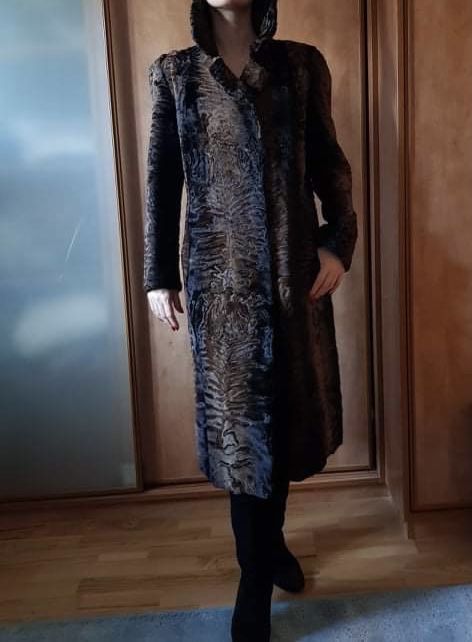 Długie, naturalne, eleganckie futro - karakuły