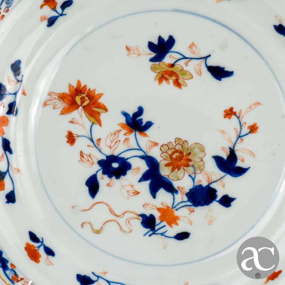 Prato porcelana China, Imari, Dinastia Qing, Kangxi séc. XVII / XVIII