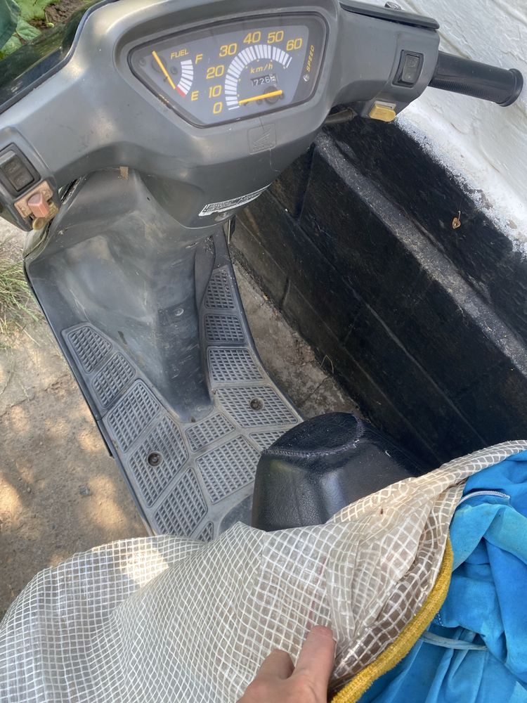 Мопед Honda dio 18
