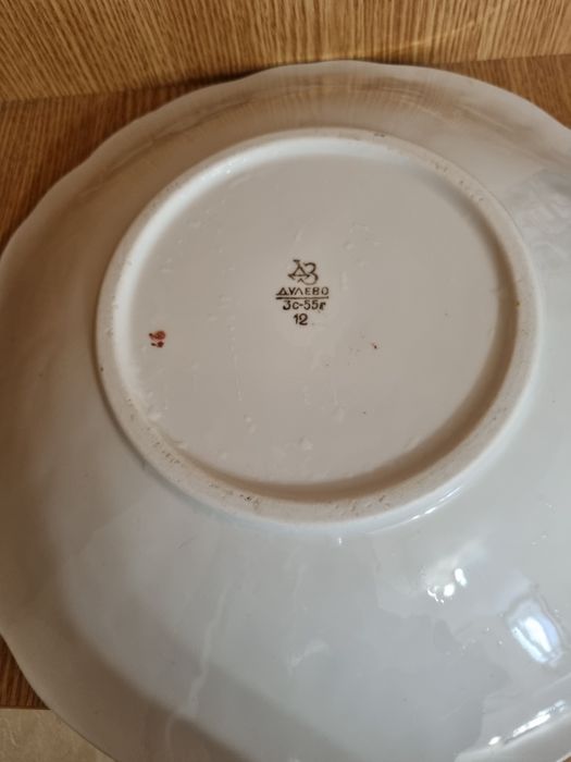 Винтажное фарфоровое блюдо "Цветы".Дулево,СССР .