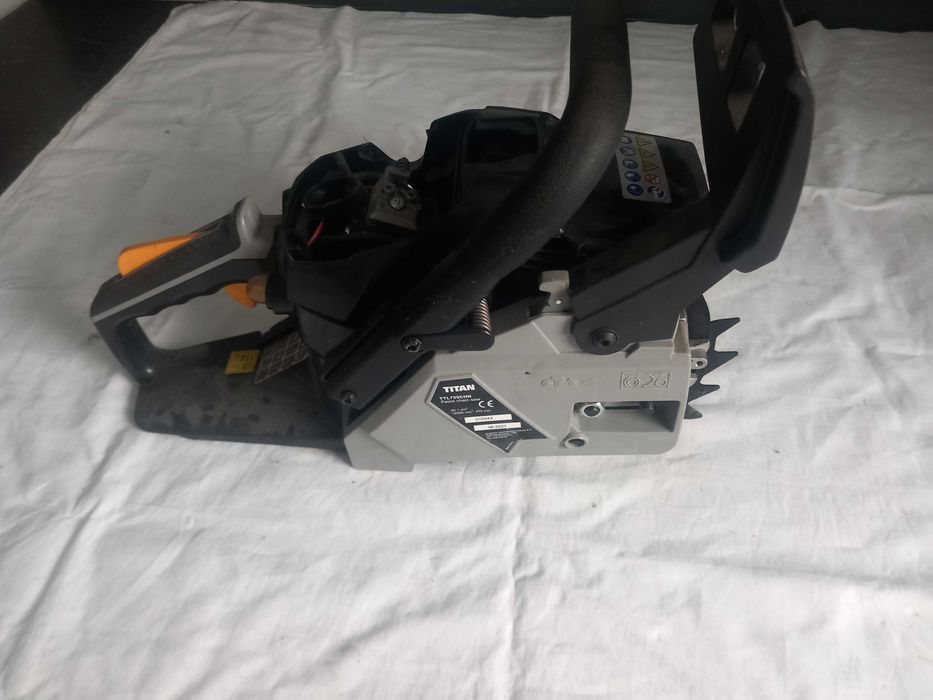 Pilarka spalinowa Titan ttl759chn