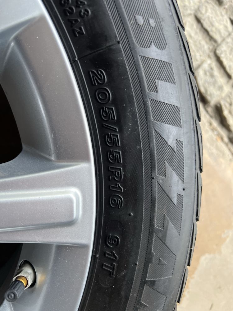 Toyota auris,corolla koła 205/55 r16