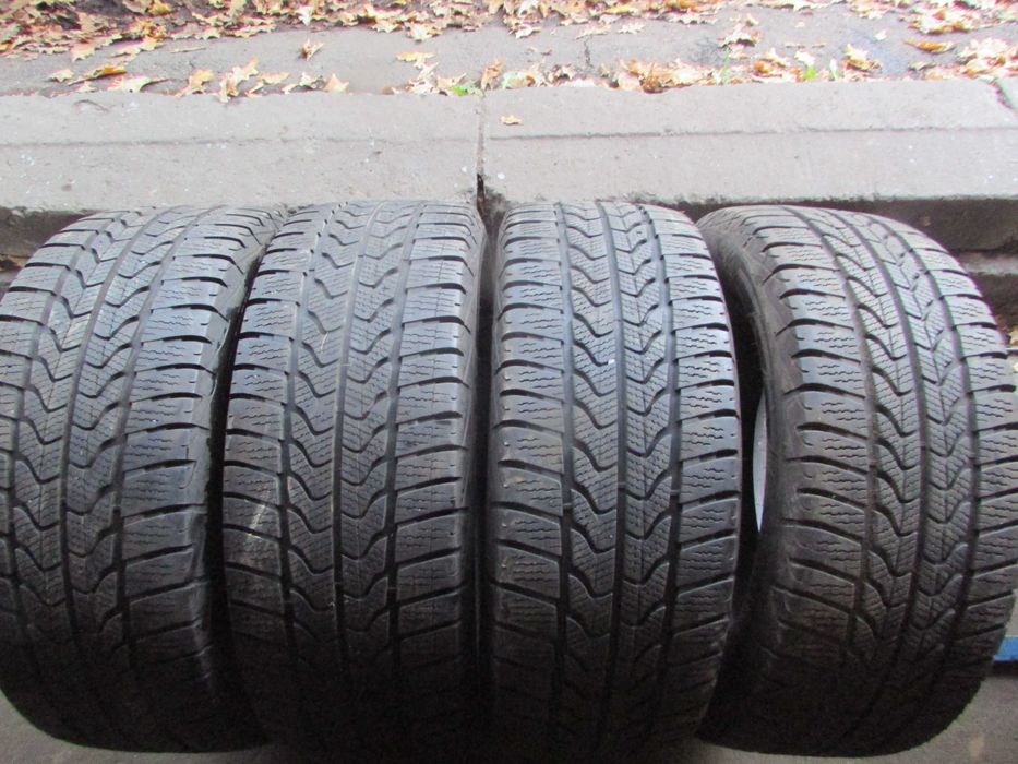 225/55/17с комплект зимових шин Good Year Ultra