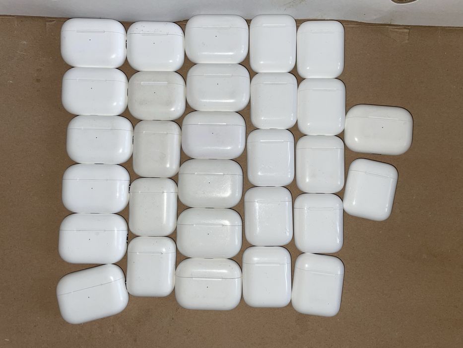 Лот кейсов, AirPods, AirPods 3, AirPods 2, AirPods Pro