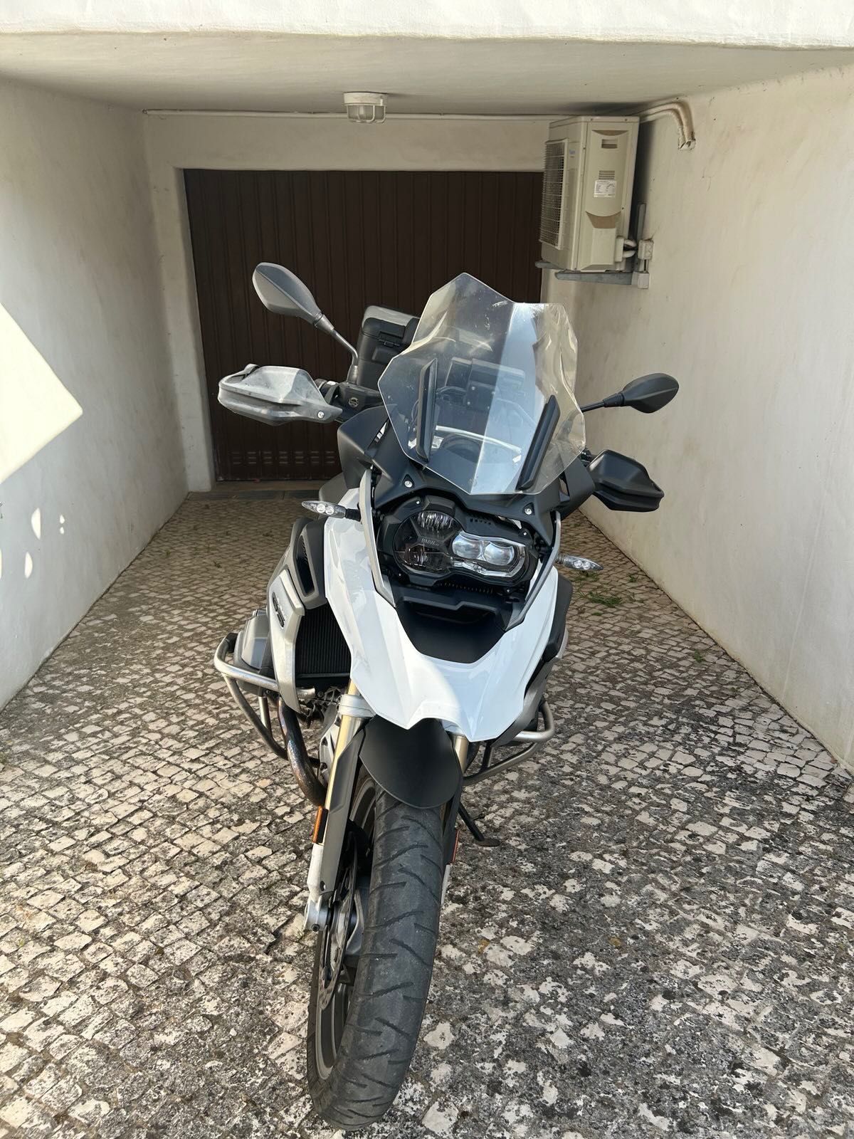 BMW R1200 GS (2017)  • 1º Dono • 19.200 km • Full Extras