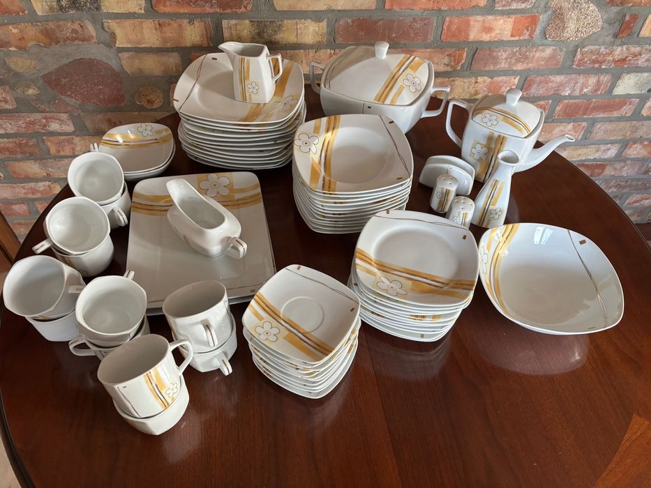 Sprzedam serwis obiadowy-kawowy