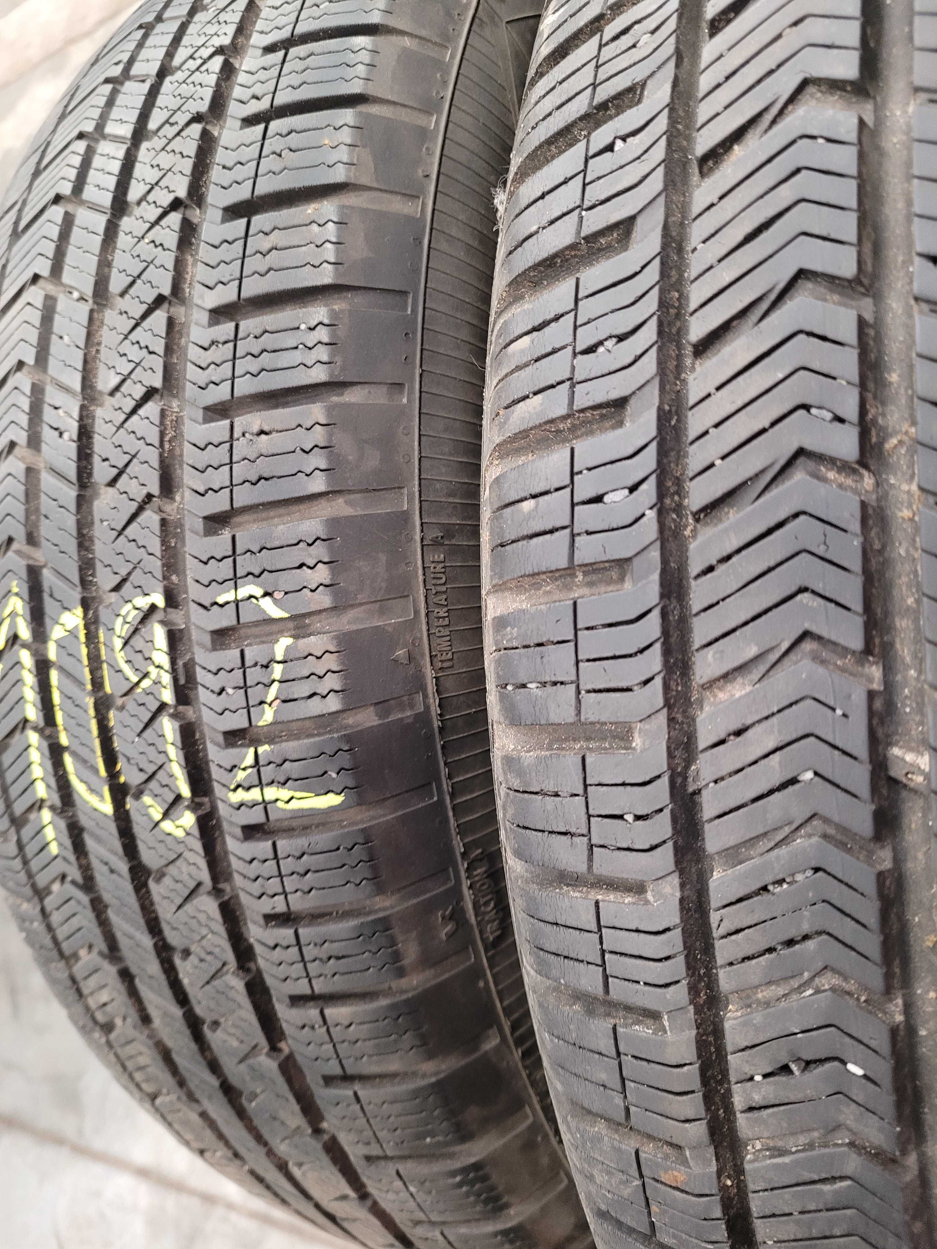 Opony (2szt) Vredestein  225/60 R 18