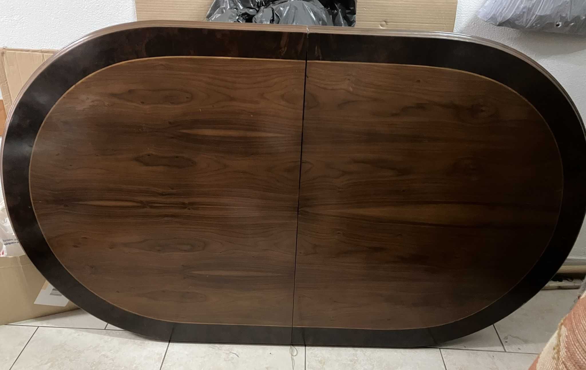 Mesa de jantar madeira (extensível para 8 pessoas)